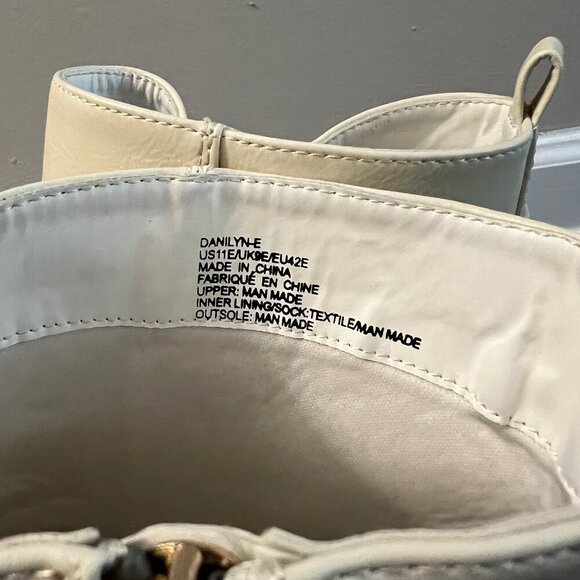 Shoe Dazzle Danilyn Lug Sole Bootie Faux Leather Cream Size 11 - Picture 10 of 10